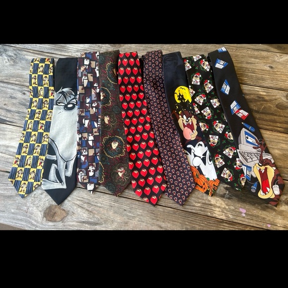 looney tunes 1990s tie lot of 9 tazmanian devil Halloween Christmas Vintage‎ - Picture 1 of 12